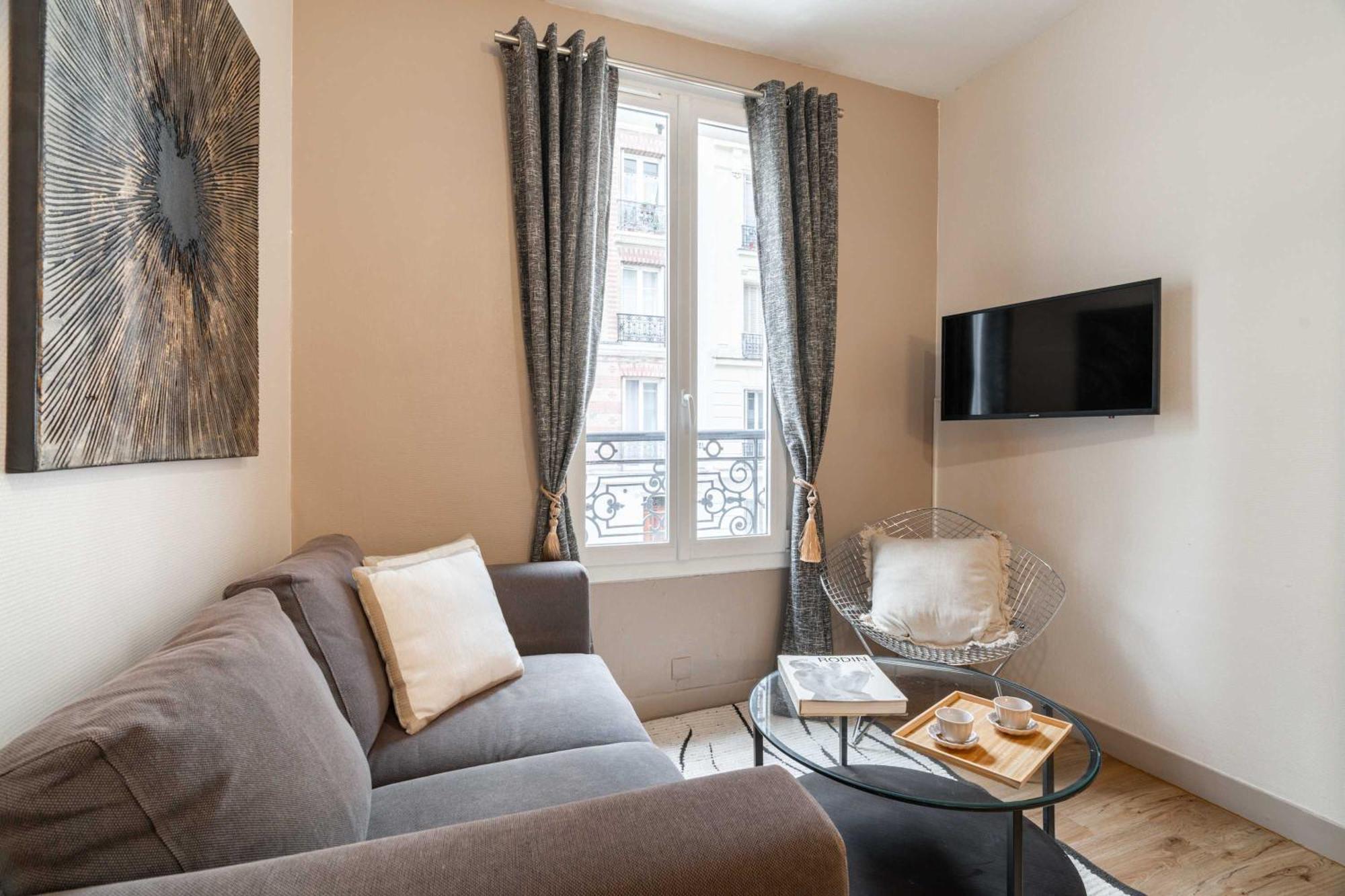 Family Apartment In パリ エクステリア 写真